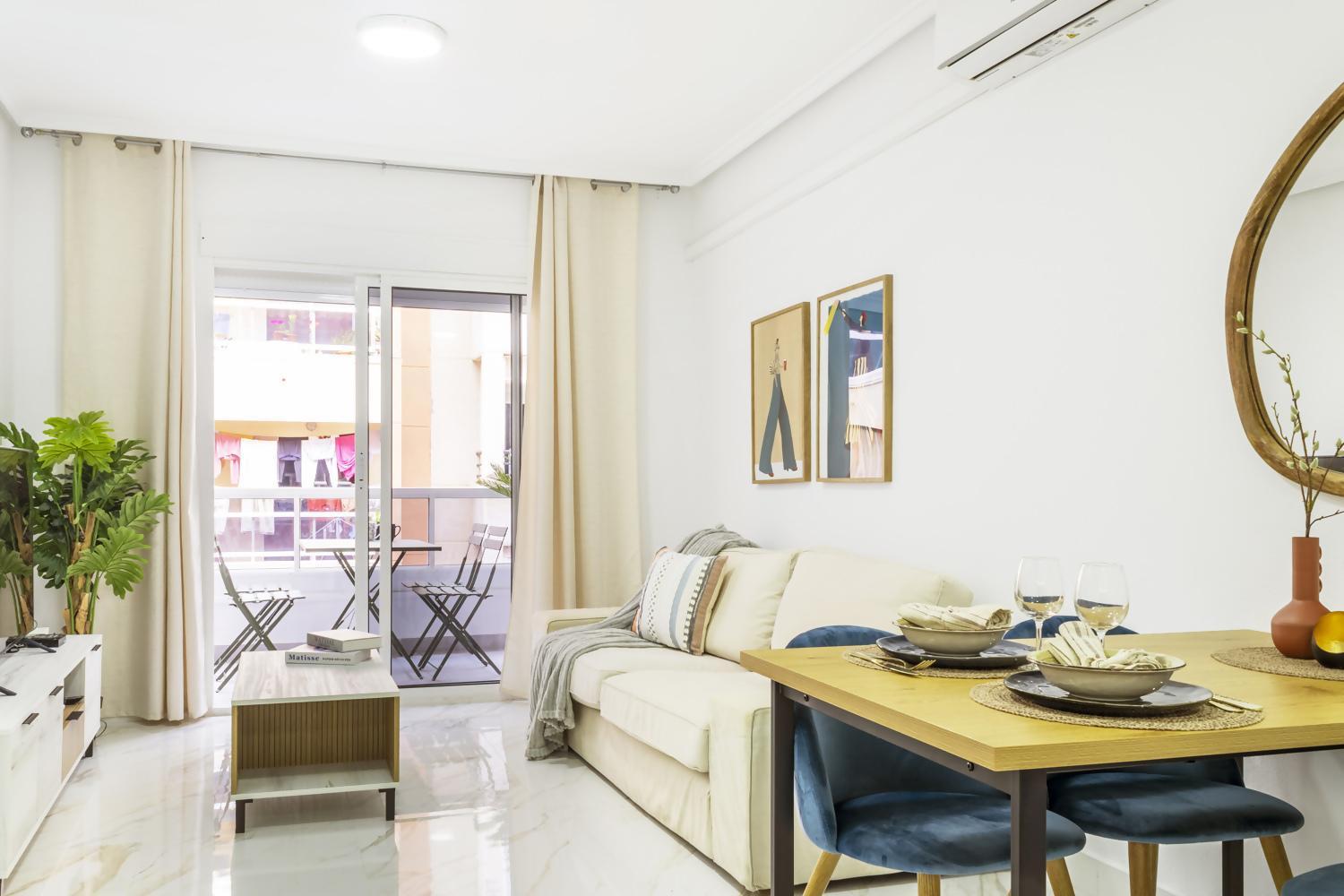 Apartamento Pink Azure Torrevieja Ngoại thất bức ảnh